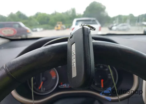 2016 Jeep Cherokee Limited из США, поврежденный, VIN 1C4PJMDS4GW220053